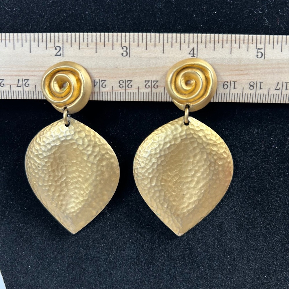 Norma Jean Gold Tone Dangle Earrings Hammered Leaf Drop Clip On Statement Vtg